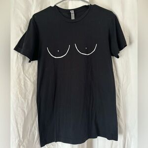 Black Bo0b t shirt - size small
